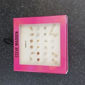 Steve Madden Earring Set
